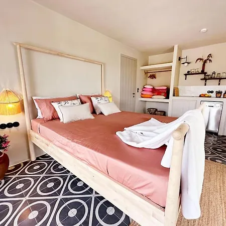 別荘 μονοπάτι